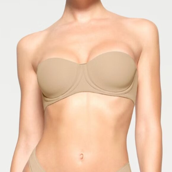 NWT* SKIMS "FITS EVERYBODY STRAPLESS BRA" 32C - Picture 2 of 4